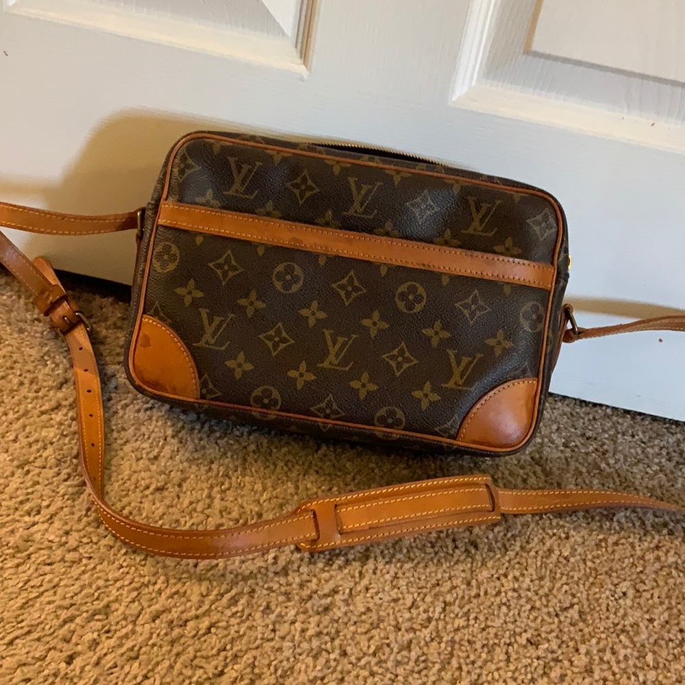 Louis Vuitton Crossbody